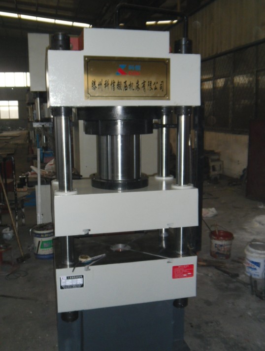 400噸油壓機 400噸油壓機